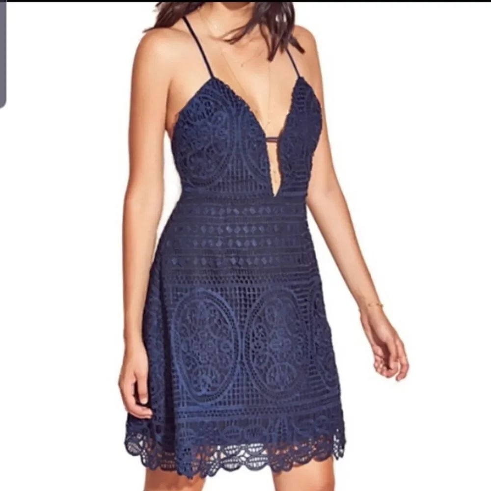 Lovers+friends orchard blue lace crochet dress sz Medium